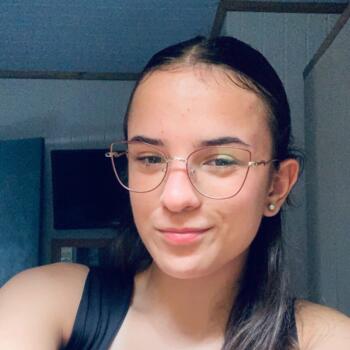 Babysitter in Itapema: Agatha