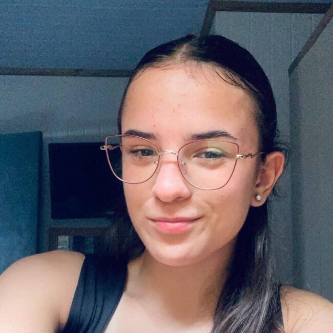 Babysitter in Itapema: Agatha