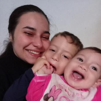 Emprego de babá em Atibaia: emprego de babá Maria