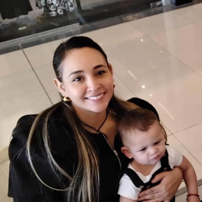 Trabajo para niñera en Panamá: Adriana
