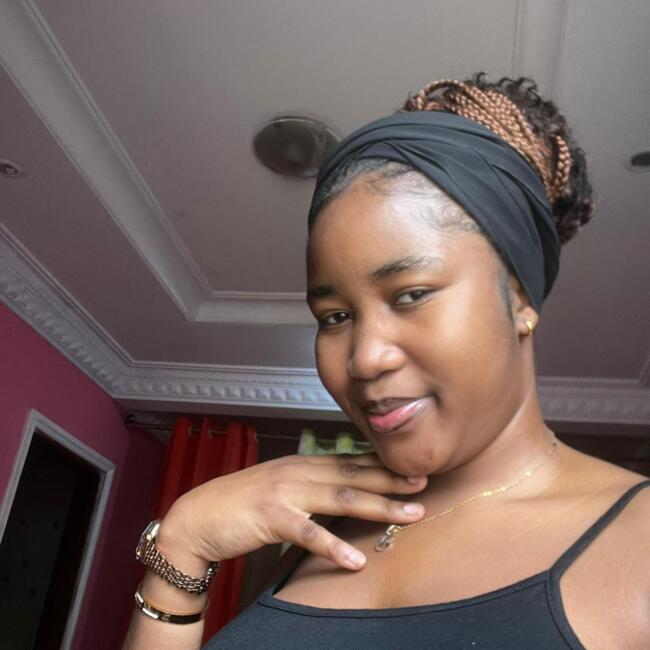 Babysitter in Seville: RIchelle