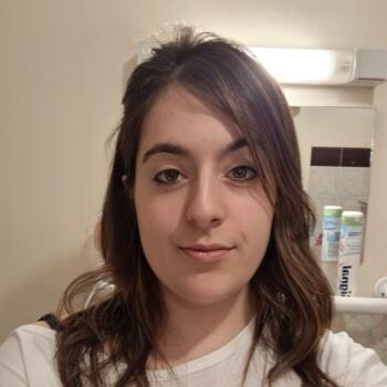 Babysitter La Couronne: Maeva