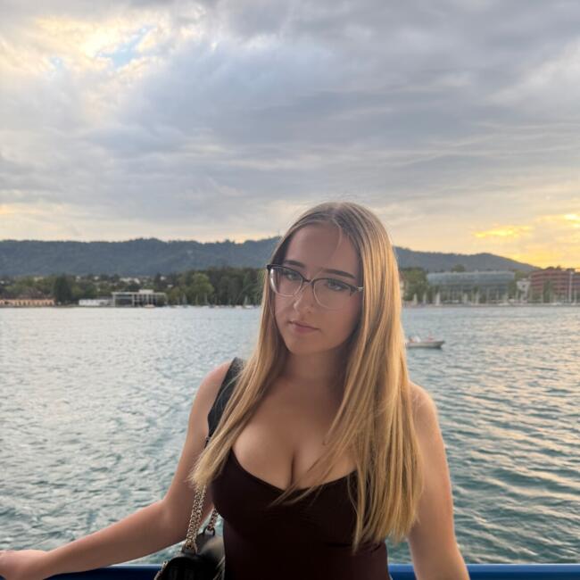 Babysitter in Schlieren: Lorena
