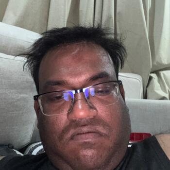 Babysitting job in Abu Dhabi: babysitting job SS