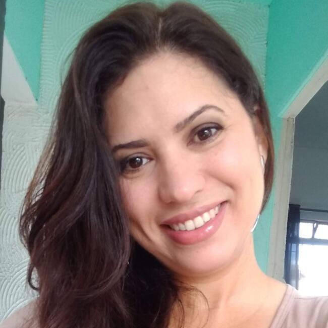 Babysitter in Recife: Meniele