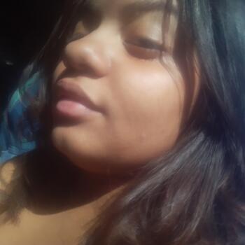 Babysitter in Salvador: Clara