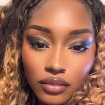 Babysitter in Nantes: Mireille