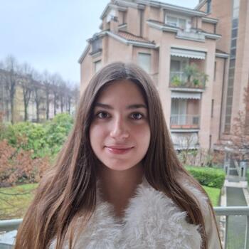 Babysitter Calvenzano: Samira