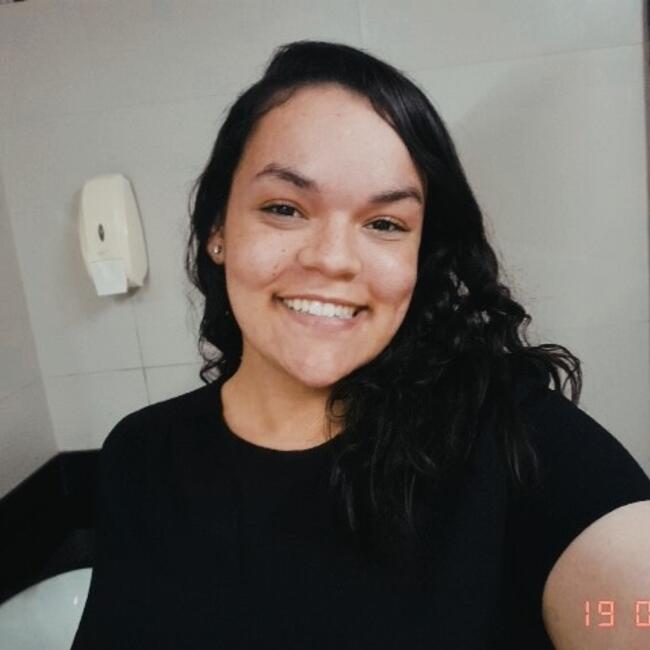 Babysitter in Lagoa Seca: Débora