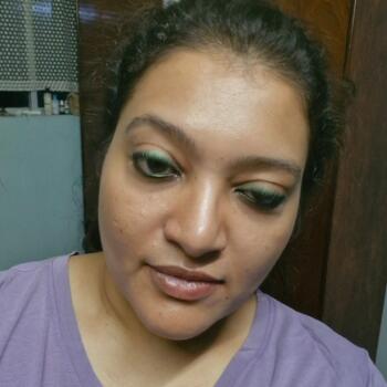 माता-पिता कोलकाता: Trina