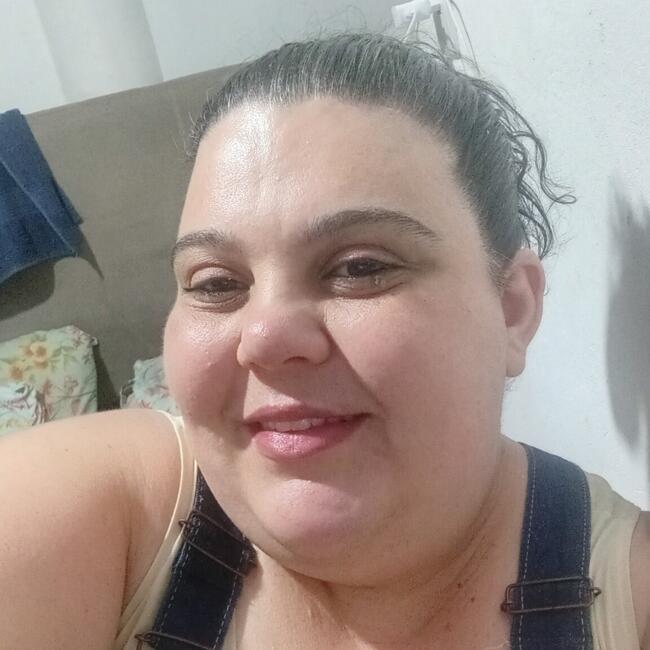 Babá em Itajaí: Ana Cláudia