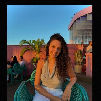 Babysitter in San Fernando: Lorena