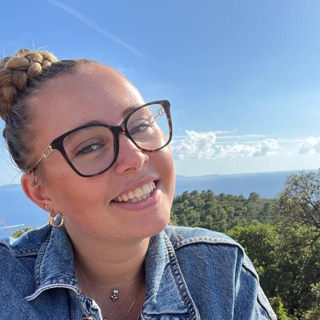 Babysitter in Cavalaire-sur-Mer: Lisa