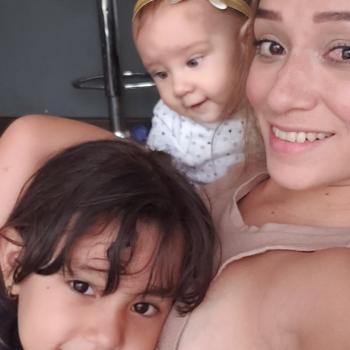 Trabajos de Niñera en Medellín: trabajo de niñera Genesis