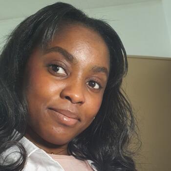 Babysitter in Tomar: Maria