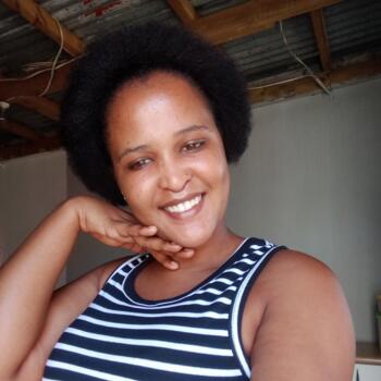 Babysitter Cape Town: Molebusi