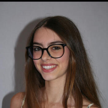 Babysitter in Reims: Clémence