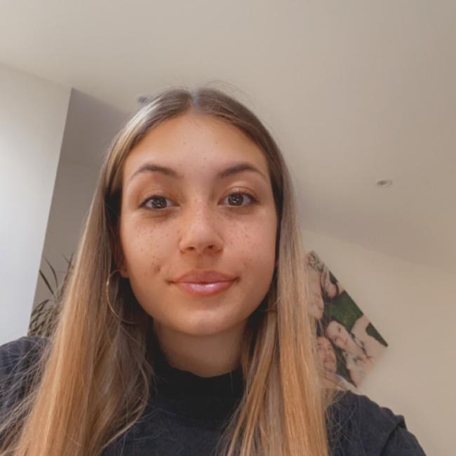 Babysitter in Mitcham: Marina