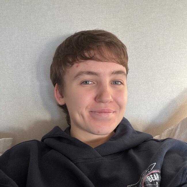 Babysitter in Doncaster: Bella