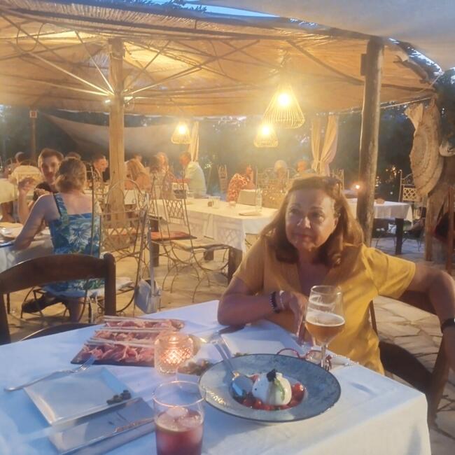 Babysitting job in Granada: Trini