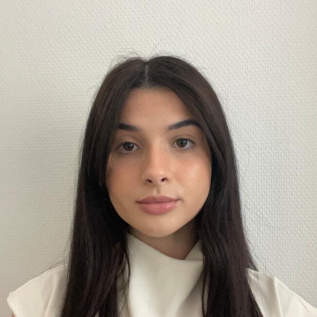 Babysitter in Nice: Caroline