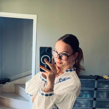 Babysitter in Grenoble: Lola