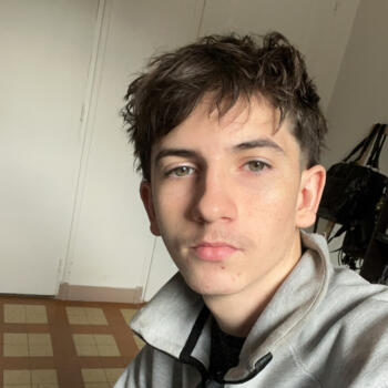 Babysitter Auxerre: Matys