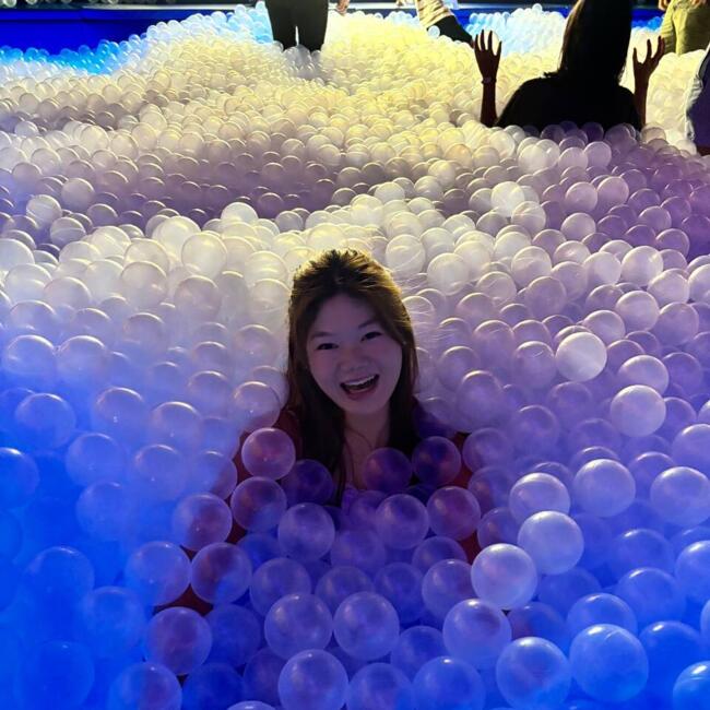 Babysitter in Singapore Island: Anniston