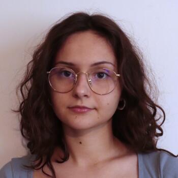 Baby-sitter in Uchaud: Margaux