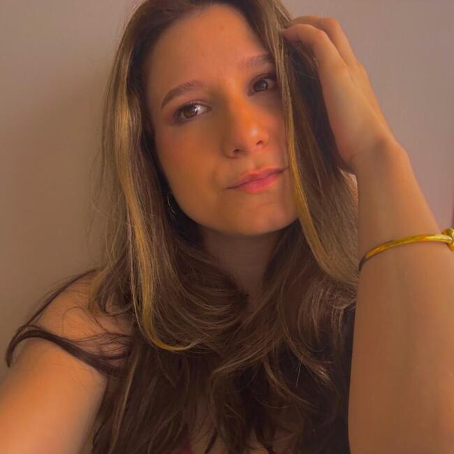 Babysitting job in Curitiba: Giovanna