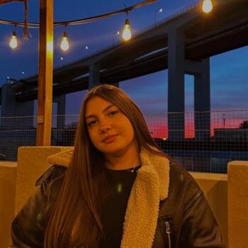 Babysitter em Benavente: Lara