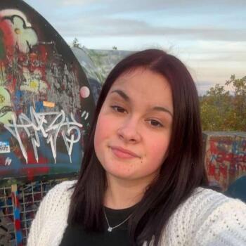 Babysitter in Lurcy-Lévis: Zoé
