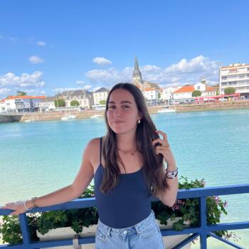 Babysitter in Nantes: Manon
