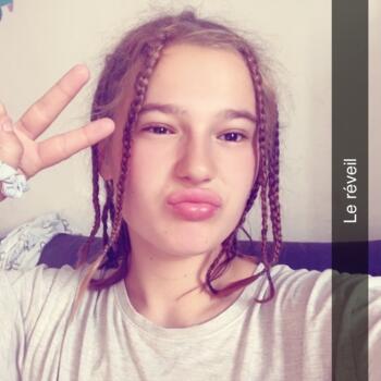 Babysitter in Gosselies: Lea