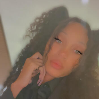 Babysitting job in Borough of Queens: babysitting job Kay kay