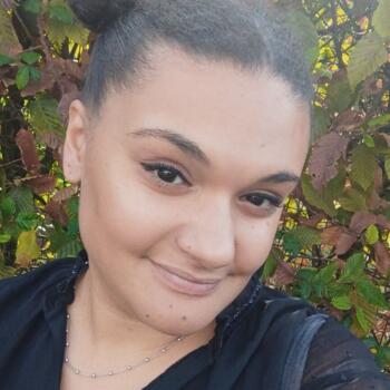 Babysitter in Coulombiers: Ambre