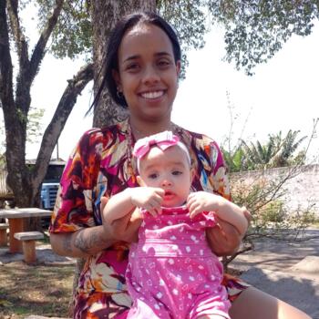 Emprego de babá em Andradas: emprego de babá Sarah