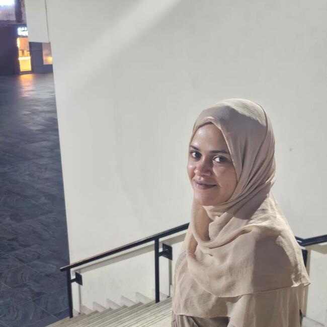 جليسة أطفال في Jazīrat Abū Z̧aby: RABAB