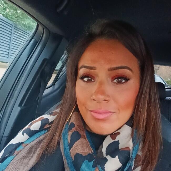 Babysitter in Villecresnes: HAKIMA