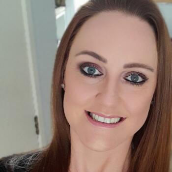 Babá em Feliz: Sinara