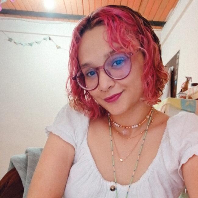 Niñera en Dos Quebradas: Darly