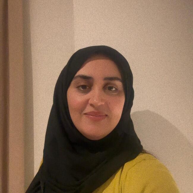 Niñera en London: Khadija
