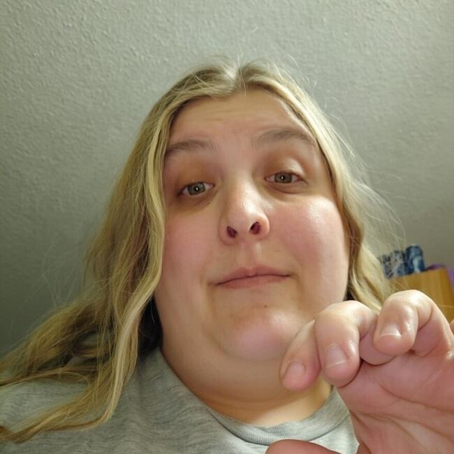 Babysitting job in Pacific: MOODY