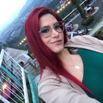 Padre/madre Dos Quebradas: Laura