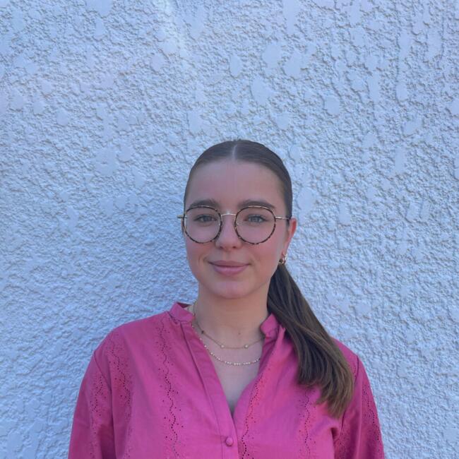 Babysitter in Talence: Lilou