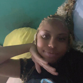 Babysitter in Kingston: Kayla