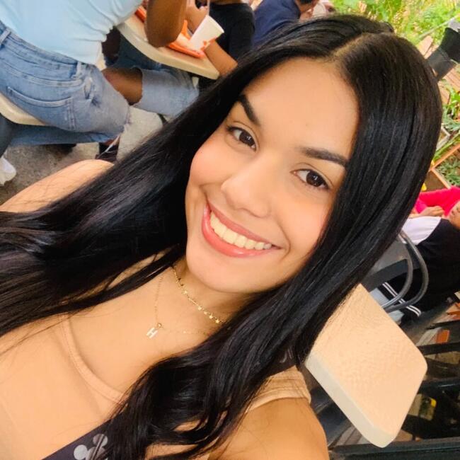 Babysitting job in Caracas: Hellen