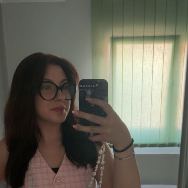 Babysitter in Haslau an der Donau: Magdalena