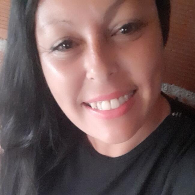 Babysitter in Tigre: Regina
