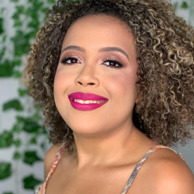 Babá em Magé: Raiane